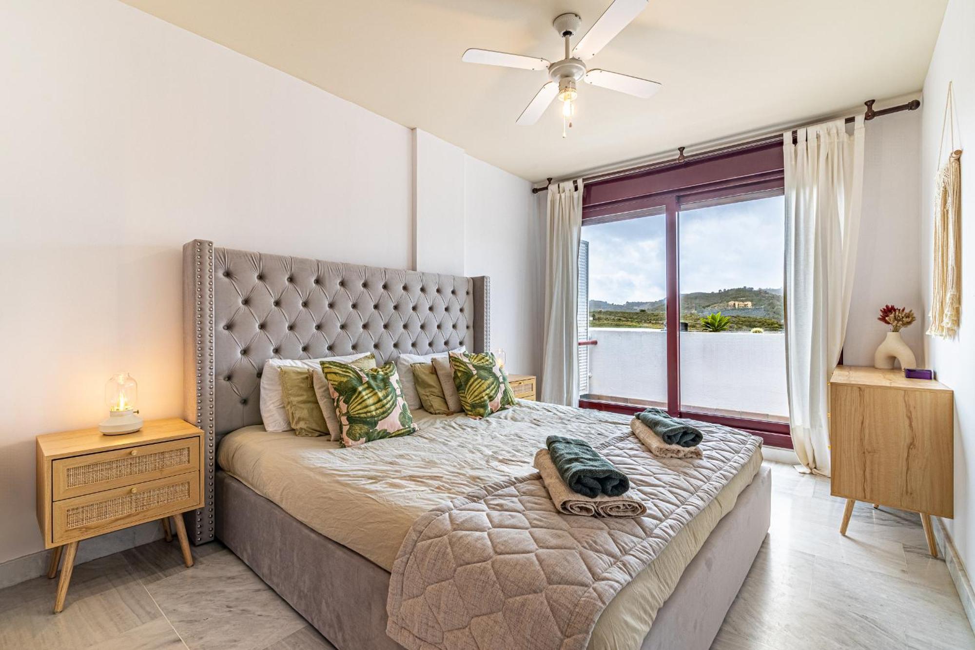 Rentitspain Apartamento Charming Gym, Jacuzzi Y Balcon Естепона Екстериор снимка